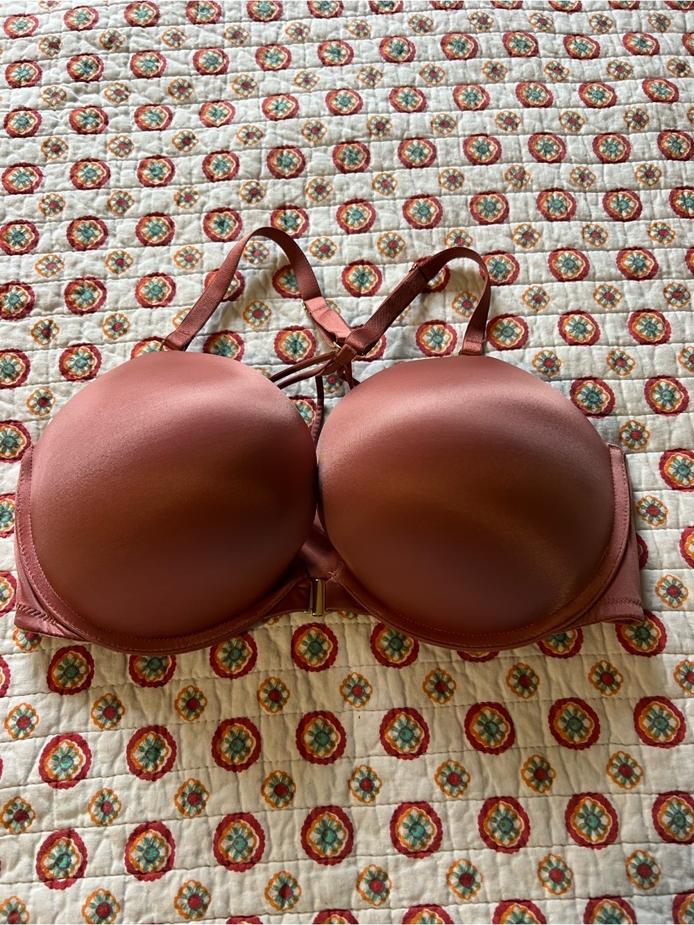 EUC Victoria’s Secret Muave Pink Padded Plunge Bra size 36D
